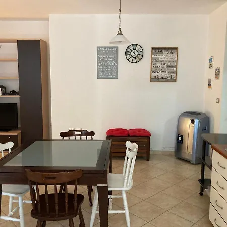 Comfortable With Terrace And Parking Space La Maddalena (Sassari)